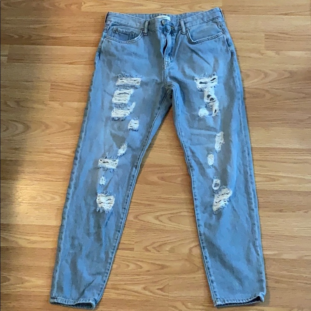 Distressed boyfriend jeans